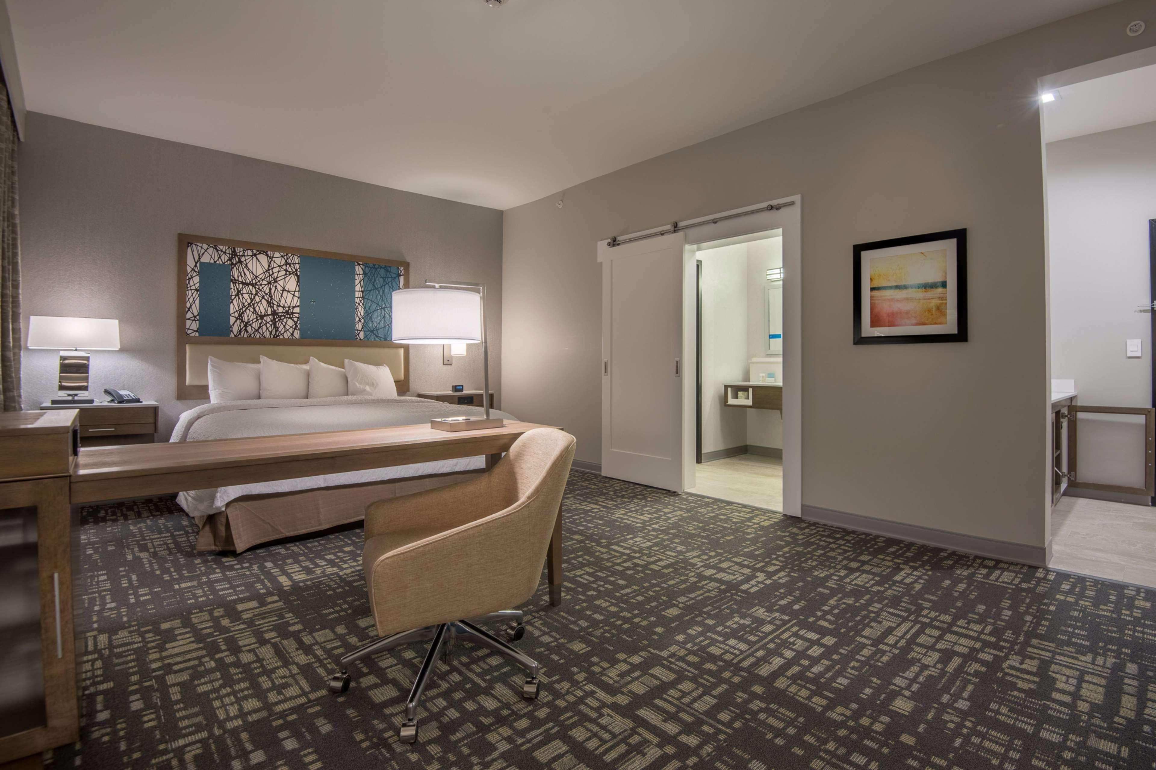 Hampton Inn & Suites Dallas-The Colony Exteriér fotografie