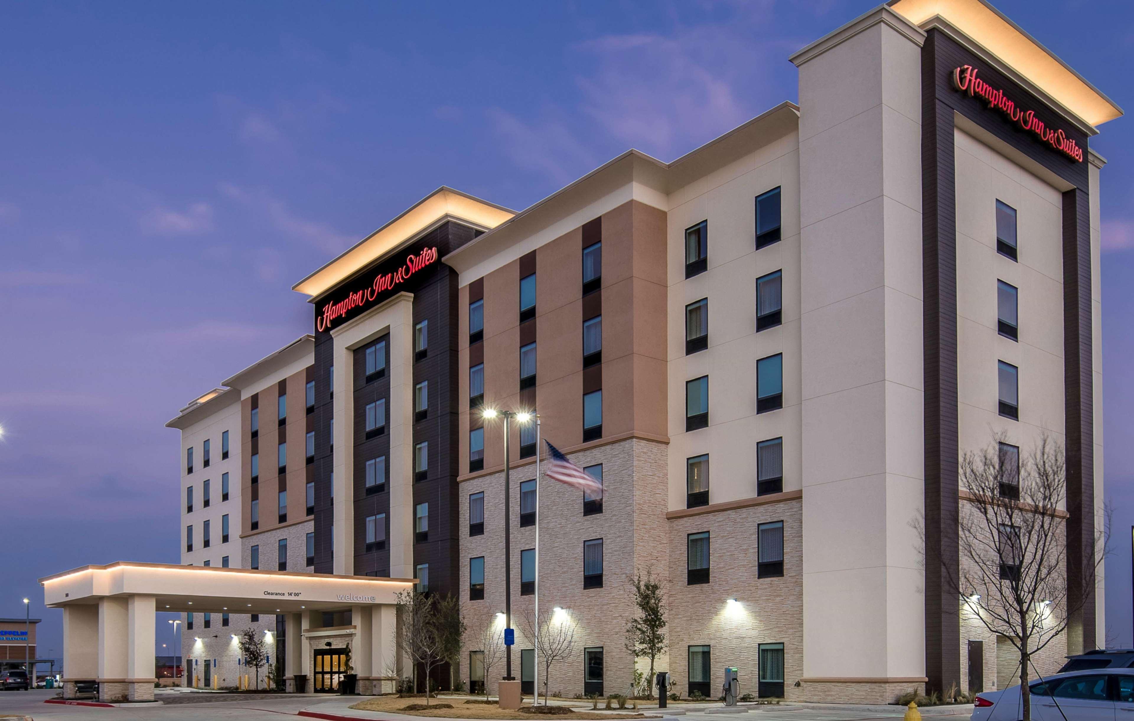 Hampton Inn & Suites Dallas-The Colony Exteriér fotografie